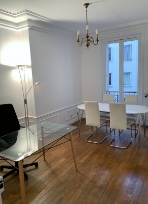 photo bureau salle 1.jpg